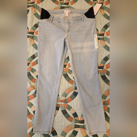 NWT Isabel Maternity Lightwash Skinny Jeans Size 14 - Picture 1 of 6